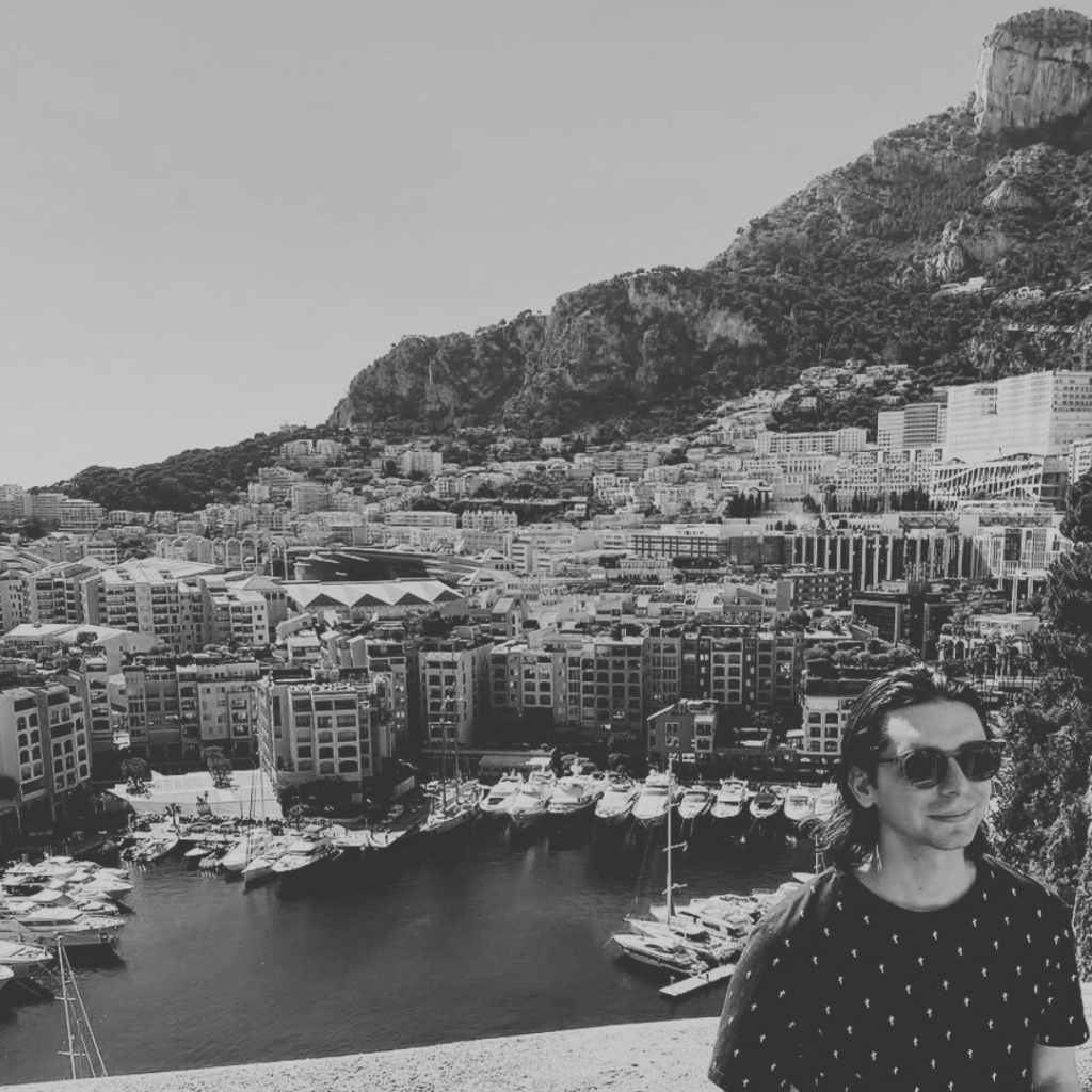 Port de Fontvieille Monaco, Yachtluéur Adam Hirsch_yacht_media